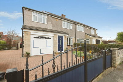 Property on Norfolk Drive, S25 4BN