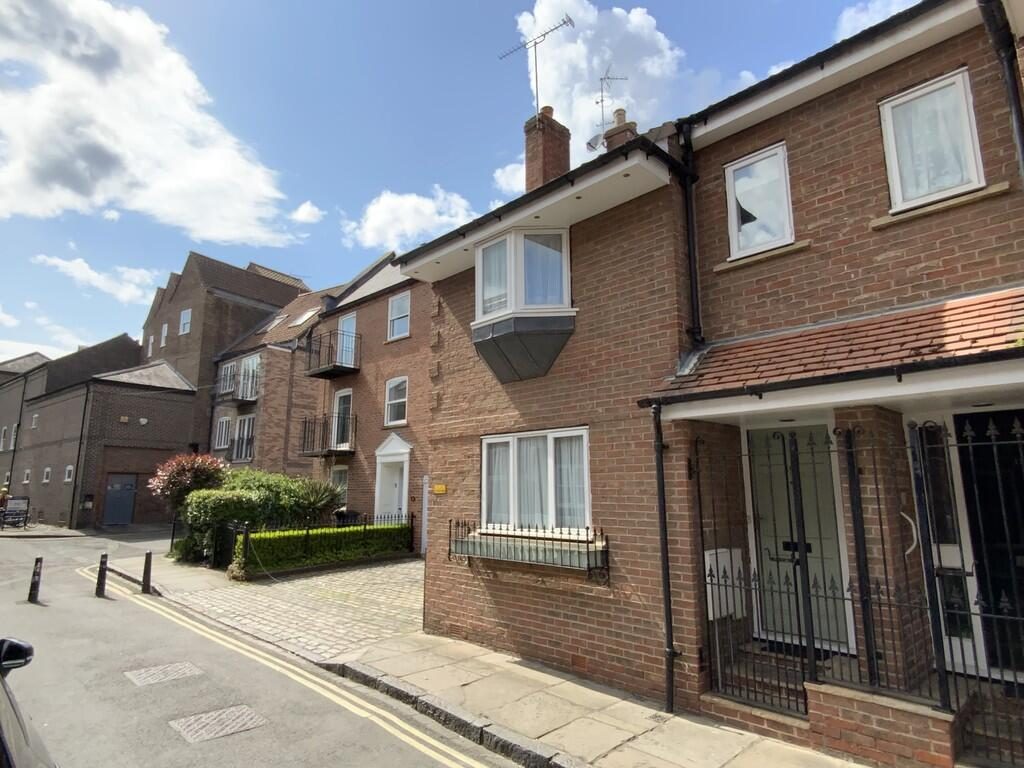 Terraced House