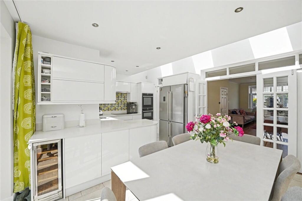 Terraced House