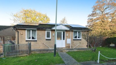 Property on Arbourvale, TN38 0XY