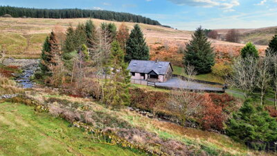 Property on LL41 4TR