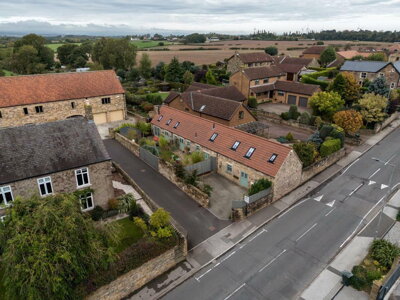 Property on Kiveton Lane, S26 1HJ