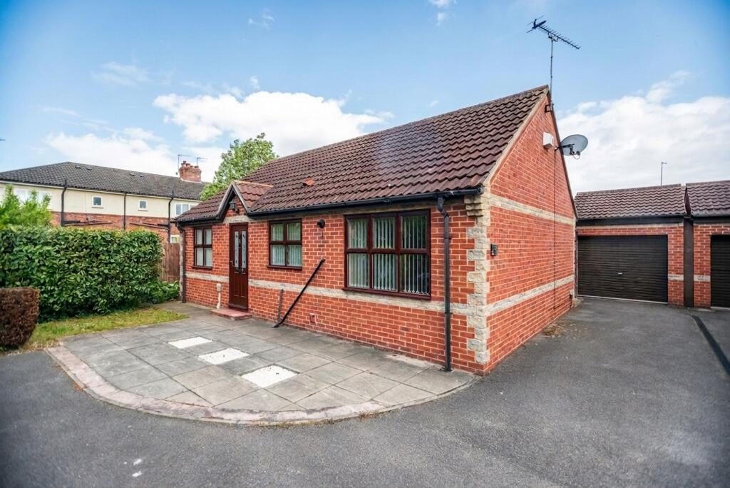 Property main image