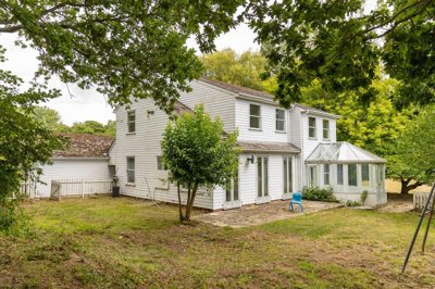 Property on Hartfield Road, RH18 5JY