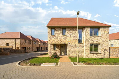 Property on Elizabeth Maud Place, OX3 9GY