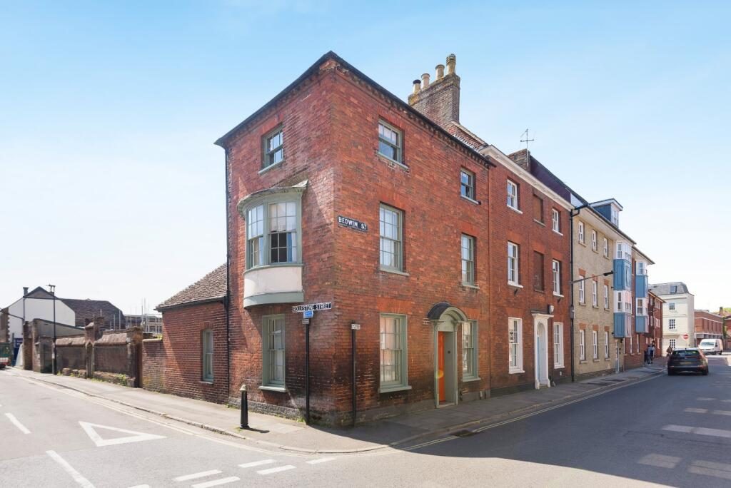 Terraced House