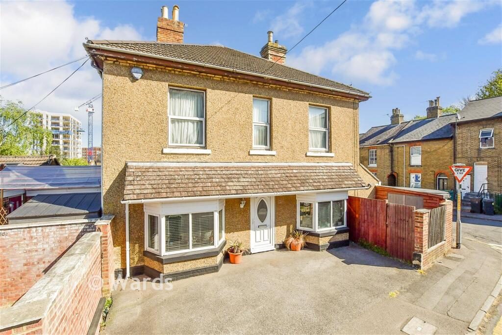 Property main image
