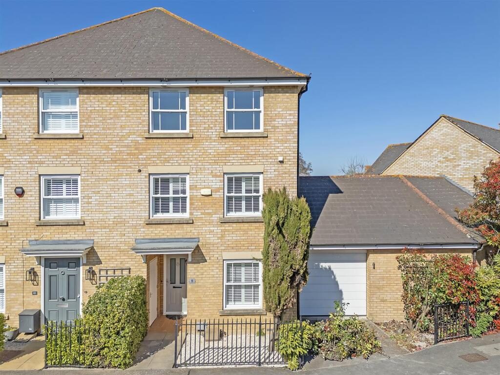 Property main image