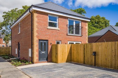 Property on Gloucester Road, GL51 8NR