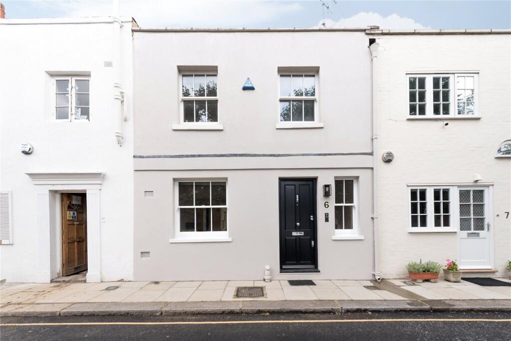 Terraced House