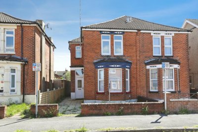 Property on Chamberlayne Road, SO50 5JF