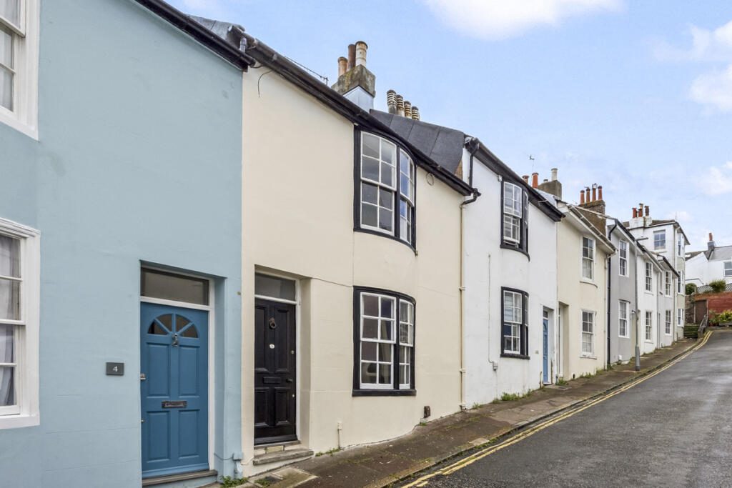 Property main image