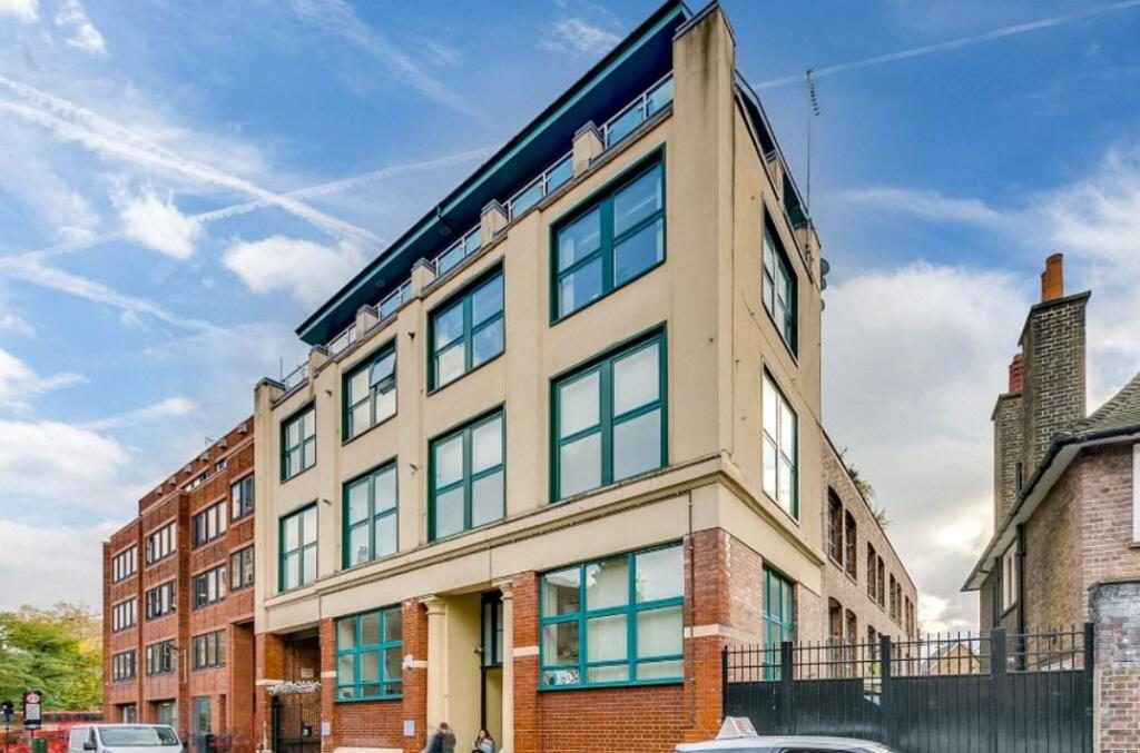 Property main image