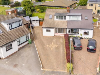Property on Kingsdale Gardens, BD11 1EU