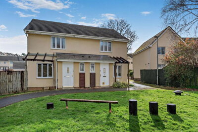 Property on Quarry Fields, EX20 1TZ