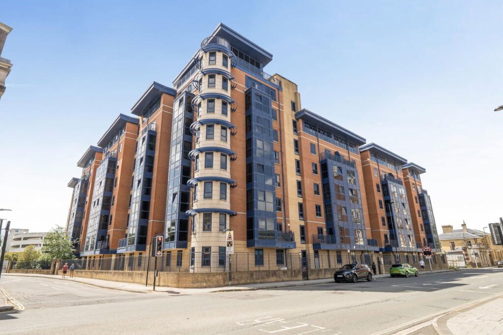 Property main image
