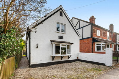 Property on North View, RG12 8TD