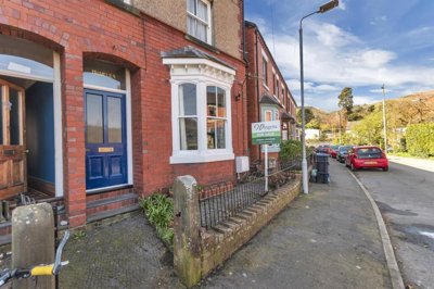 Property on Aber Adda, LL20 8EU