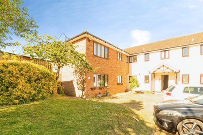 Property on Mill Lane, SG14 3TT