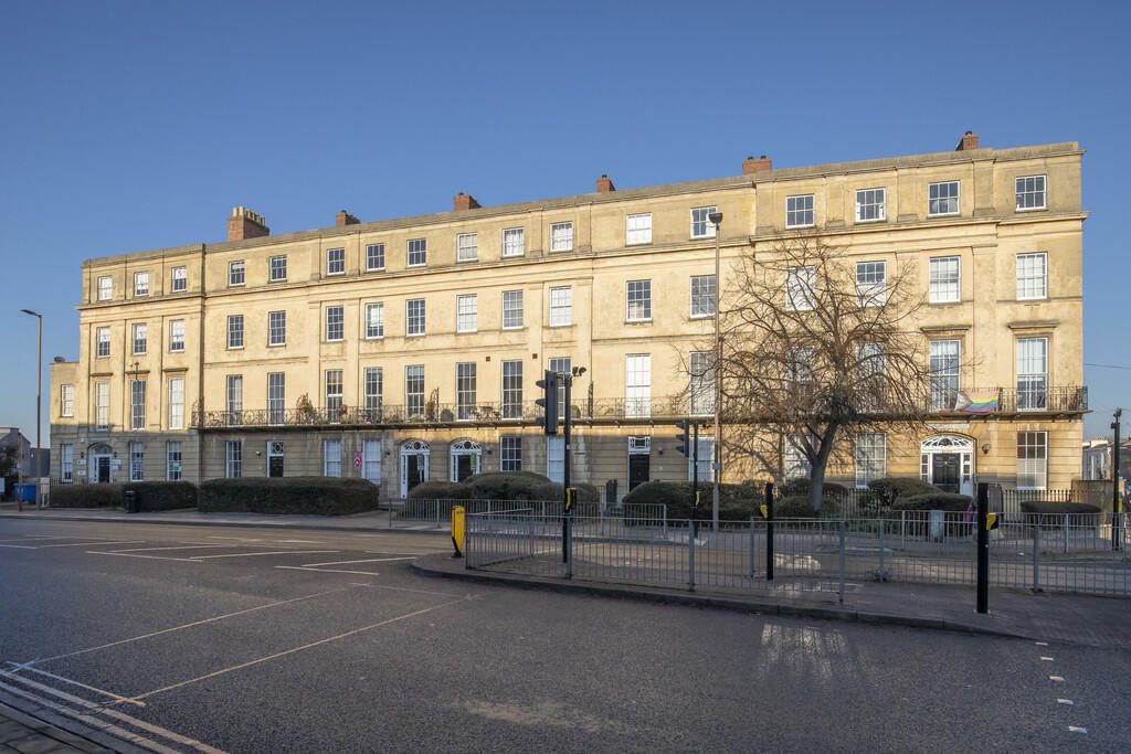 Property main image