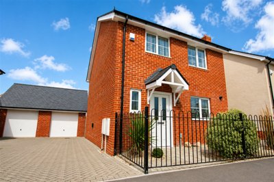 Property on Sorrel Street, BN27 2FW
