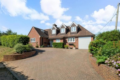 Property on Vinns Lane, RG25 3DB