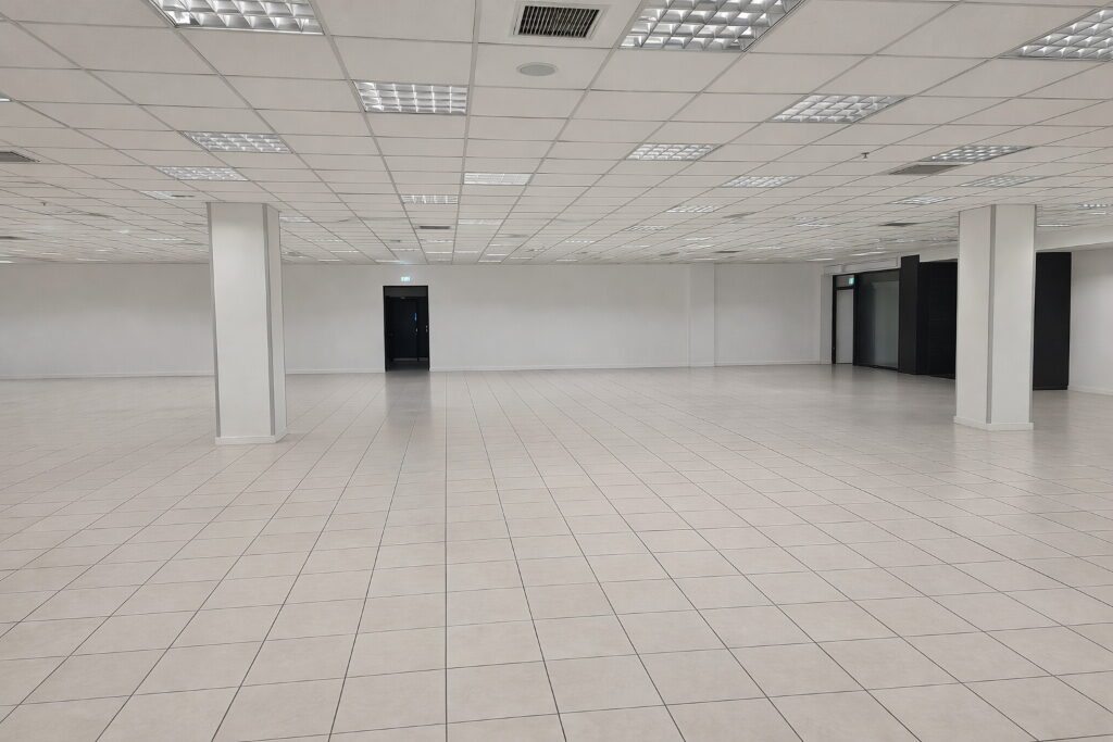 Retail Property (shopping Centre)