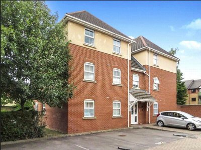 Property on London Street, RG1 4PH