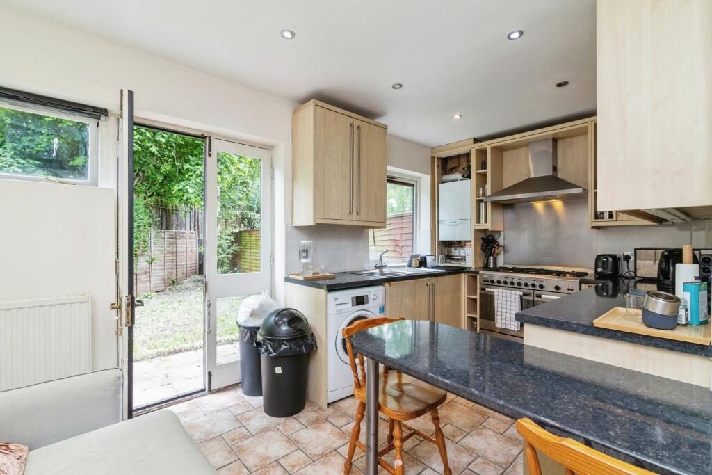 Terraced House
