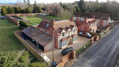 Property on Wallingford Road, OX10 7ET