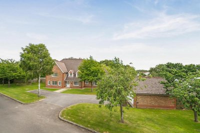 Property on Skylark Meadows, PO15 6TJ