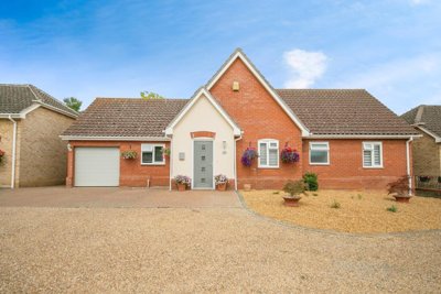 Property on Pembroke Place, CO10 1JW