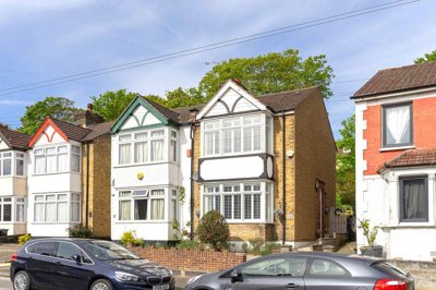 Property on Churchill Road, CR2 6HA
