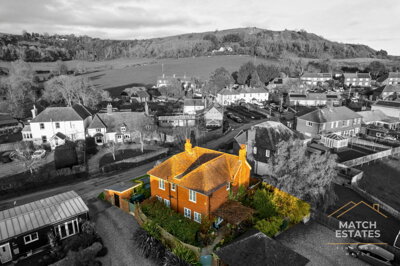 Property on CT18 8BA