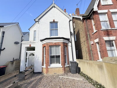 Property on CT6 5BS