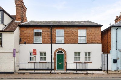 Property on High Street, RG10 8BY