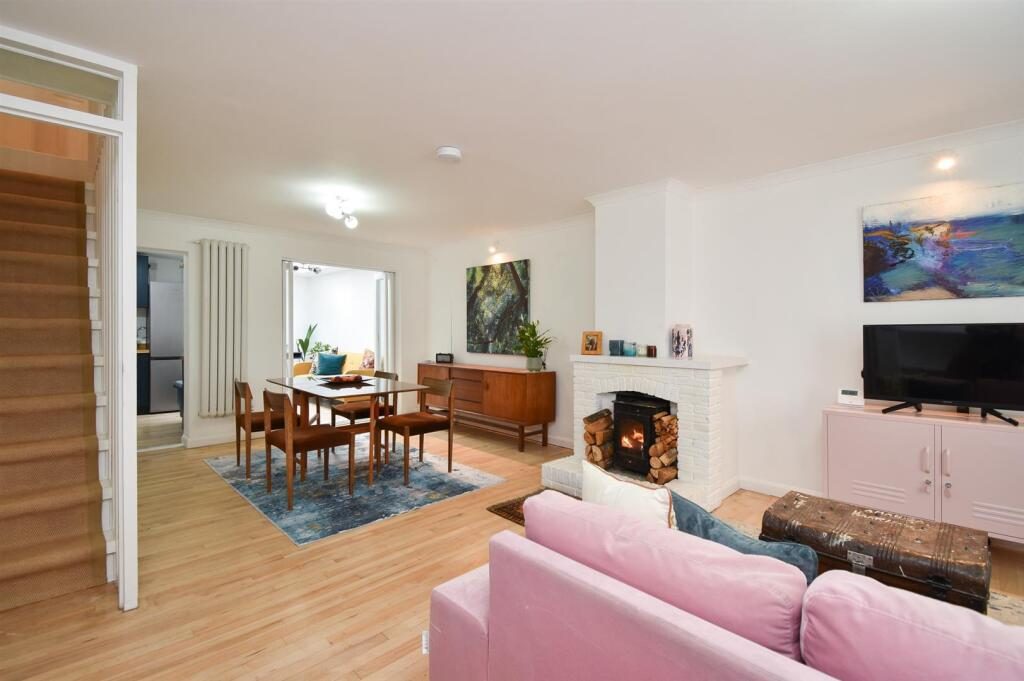 Terraced House