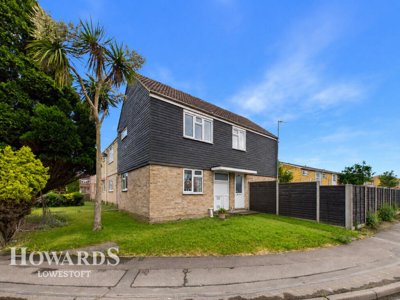 Property on Spexhall Way, NR32 4DN