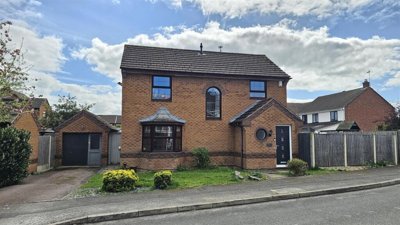 Property on Rothbury Grove, NG13 8TG