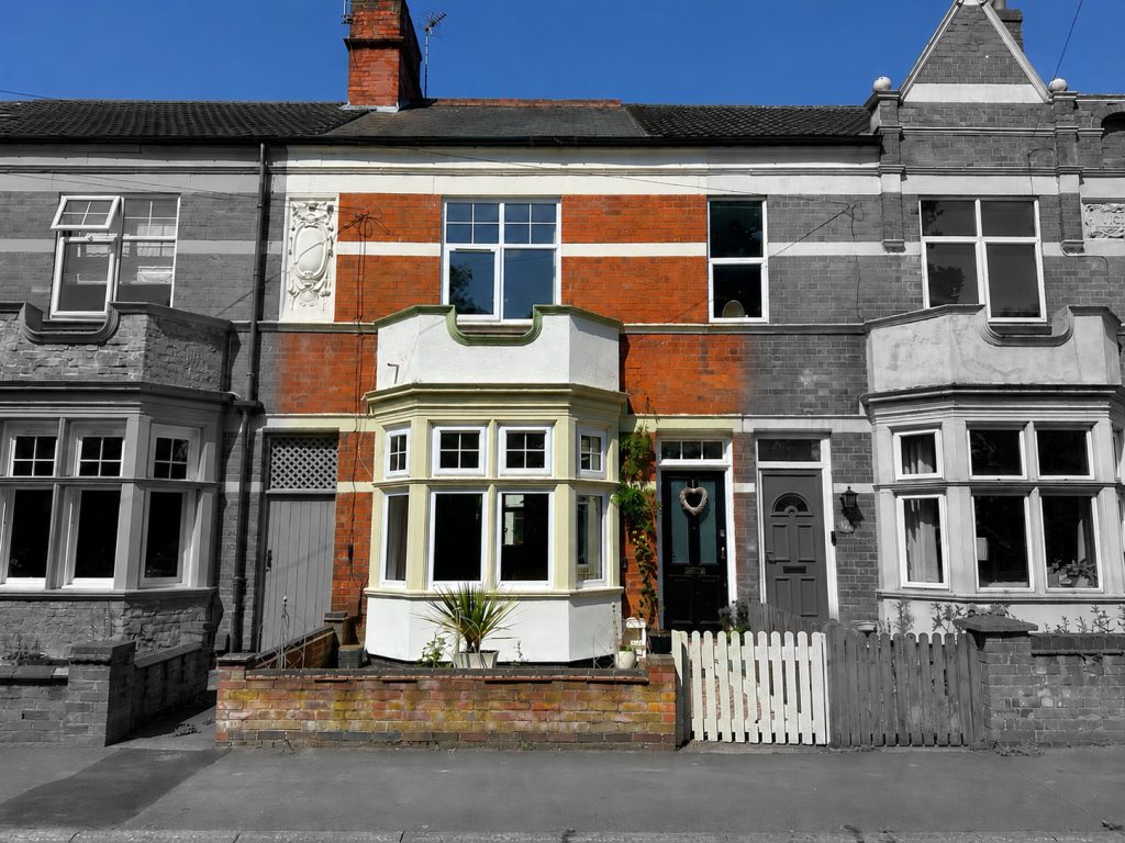 Property main image