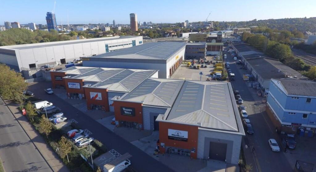 Distribution Warehouse