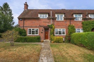 Property on Ladycroft, SO24 0QP