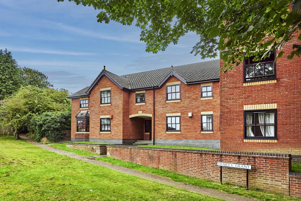 Property main image