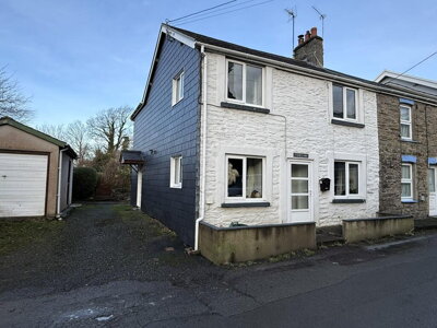 Property on SY20 8PN