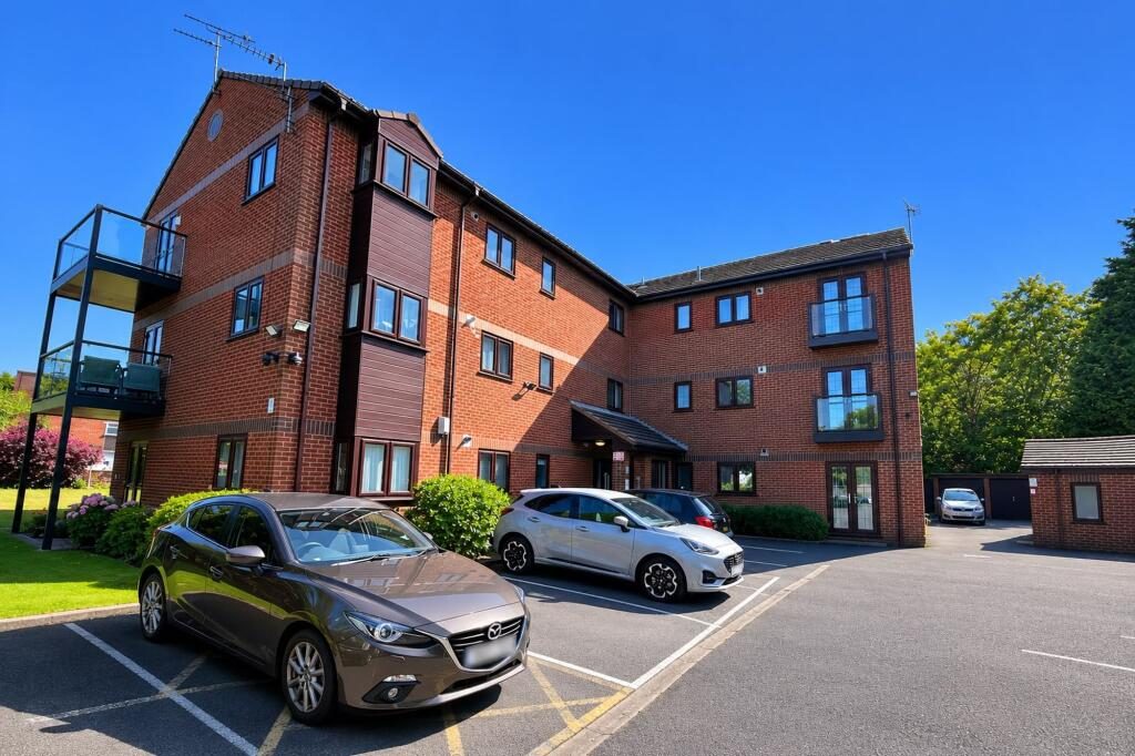 Property main image