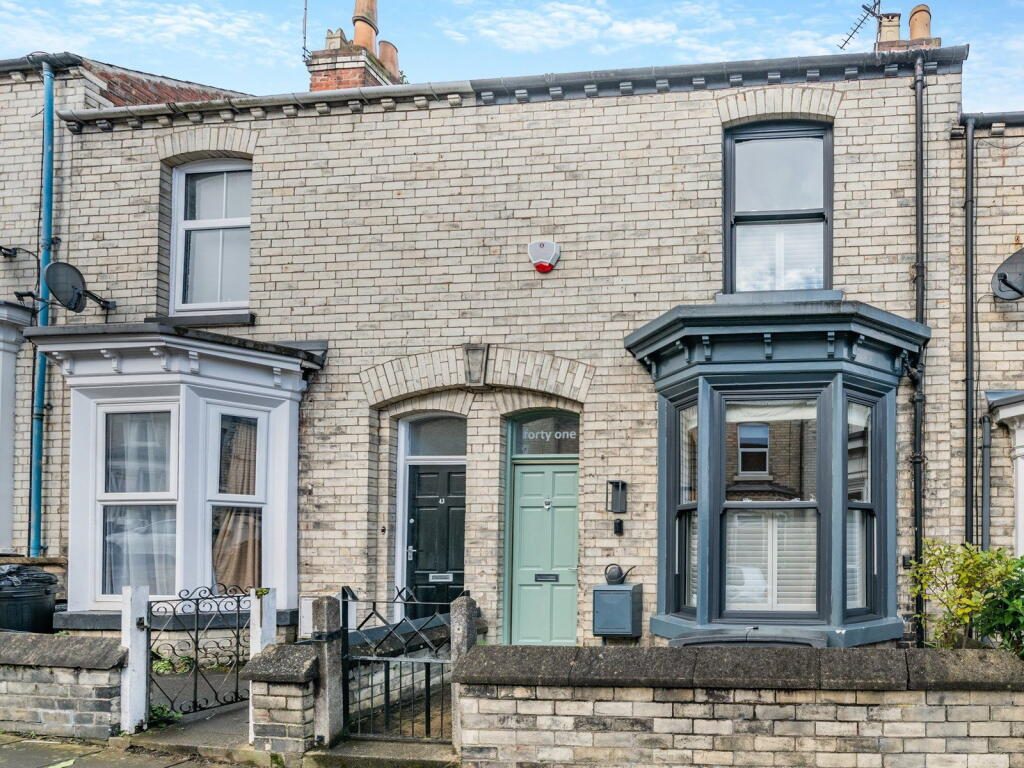 Property main image