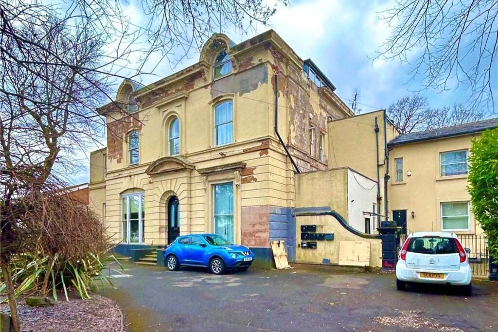 Property main image