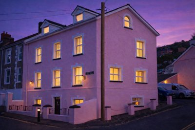 Property on North Parade, SA46 0JP