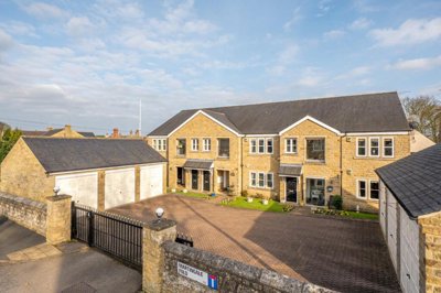 Property on Martingale Fold, LS15 4PH