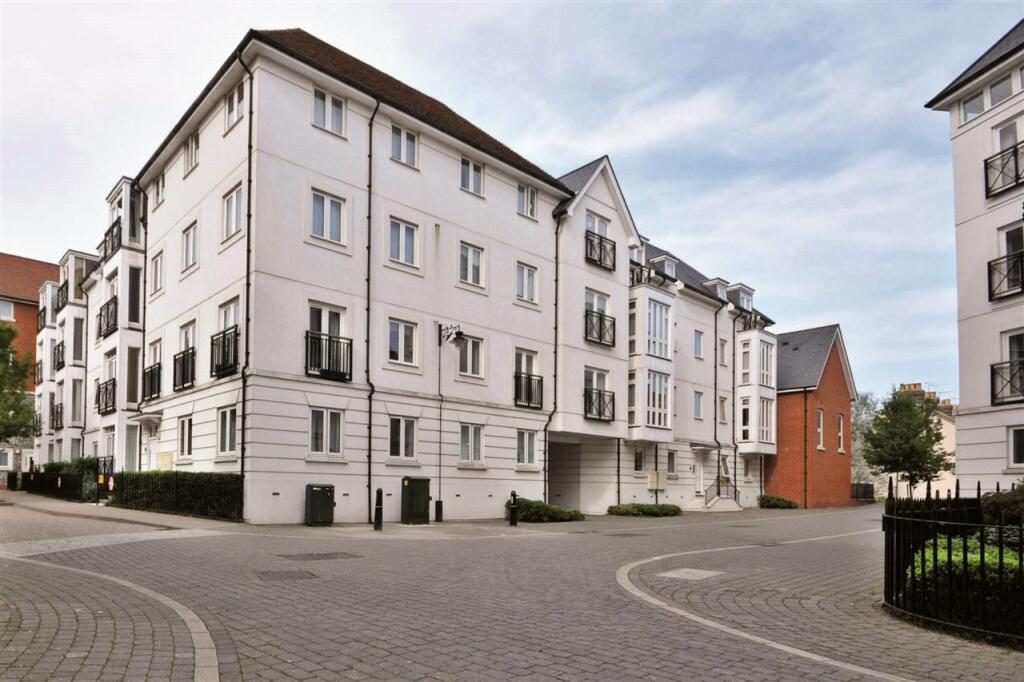 Property main image